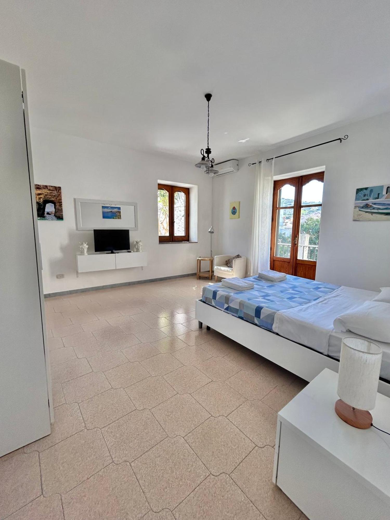 Aeolian Apartments Lipari  Exterior foto